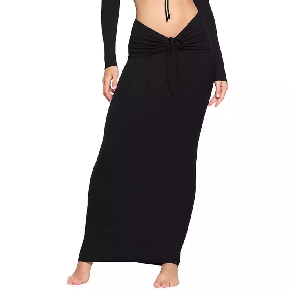 SKIMS Soft Lounge Ruched long skirt in onyx